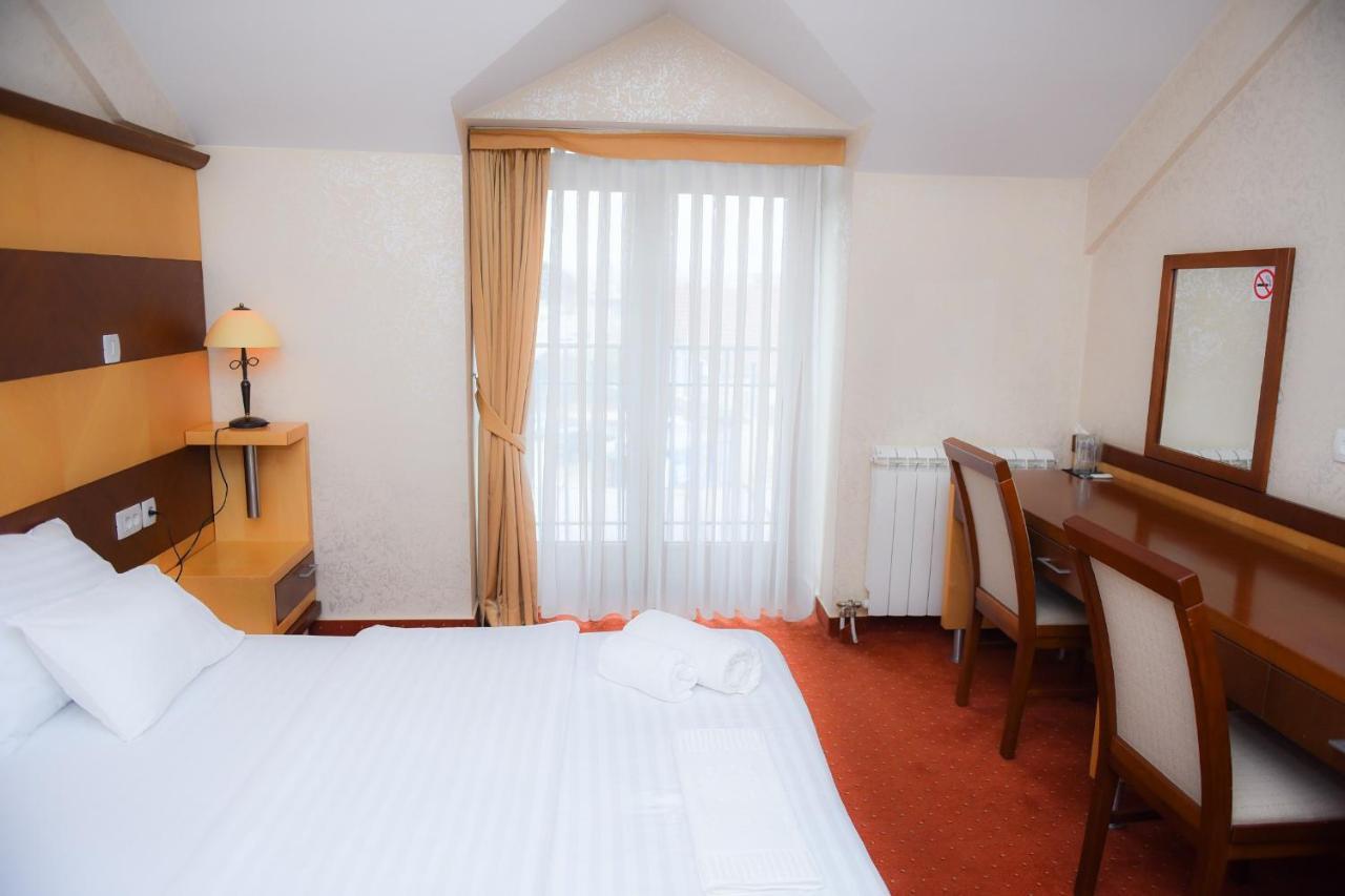 Hotel Marshal Niksic Exterior foto