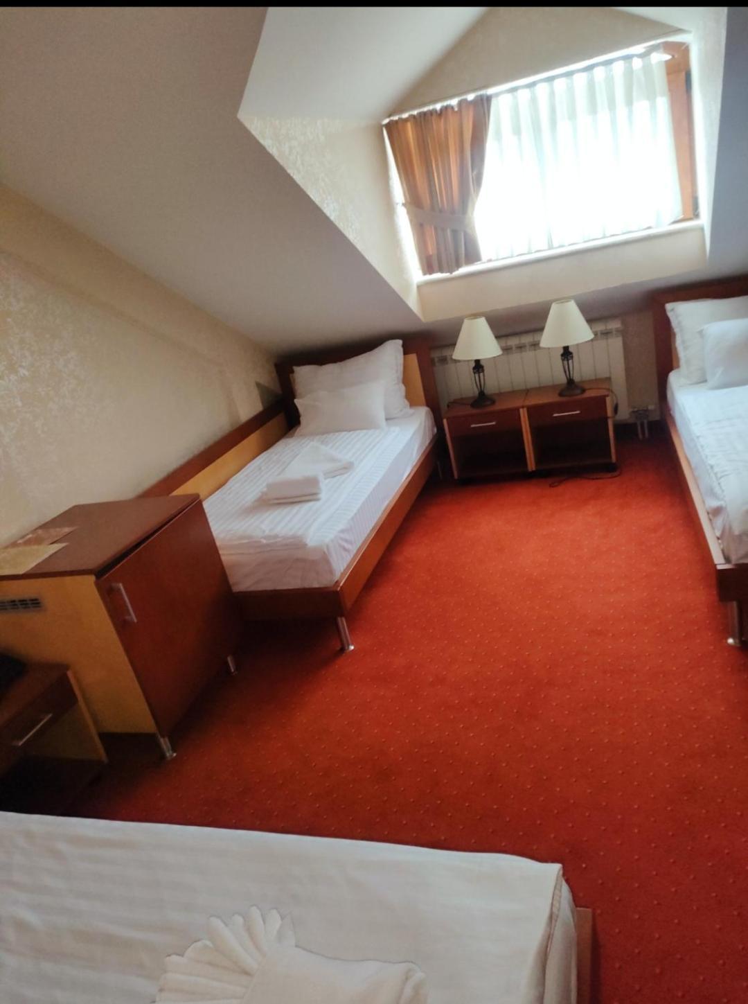 Hotel Marshal Niksic Exterior foto